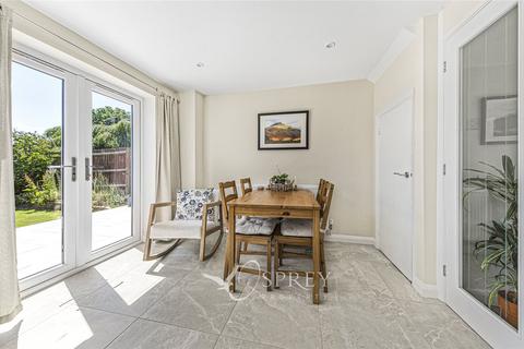 3 bedroom semi-detached house for sale, Grange Drive, Melton Mowbray, Leicestershire