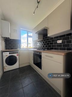 1 bedroom flat to rent, Hainault Road, London, E11