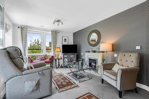 1 bedroom flat for sale, Edward House, Hertford SG13