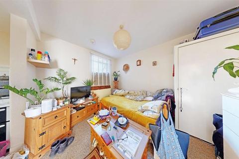 6 bedroom terraced house for sale, High Town Road, LUTON
