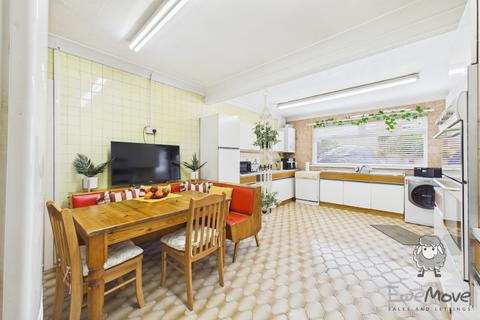 3 bedroom detached bungalow for sale, TROUTBECK GROVE, ST. HELENS, MERSEYSIDE, WA11