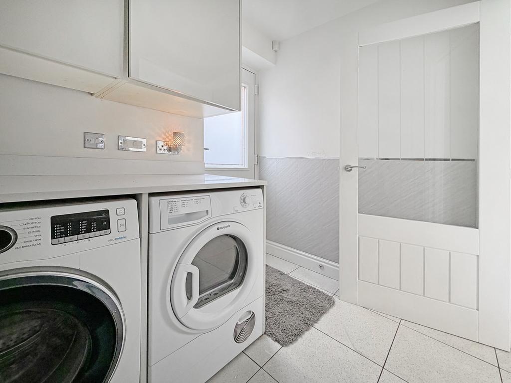 Utility room, utility