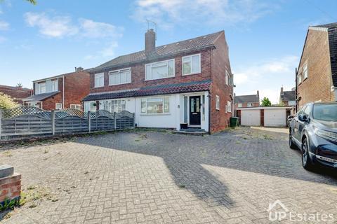 4 bedroom semi-detached house to rent, Percy Road, Kenilworth