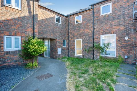 4 bedroom end of terrace house for sale, Meadow Way, Leighton Buzzard