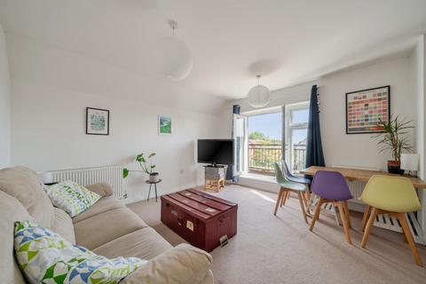 1 bedroom flat for sale, Raynham Close, Burpham, Guildford, GU4