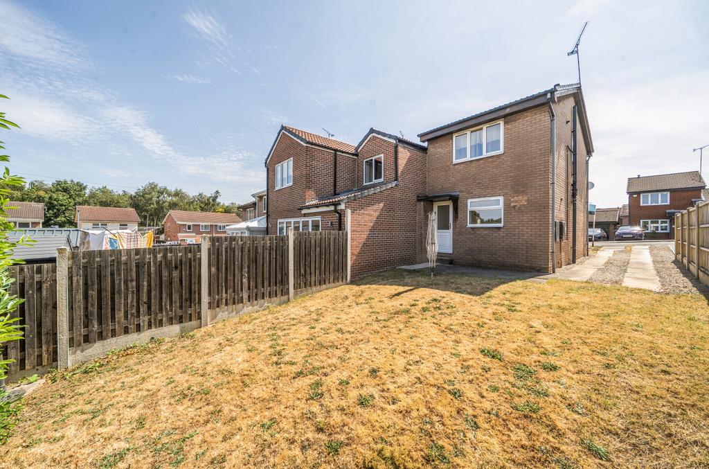 House in Rotherham, Brinsworth - View 4