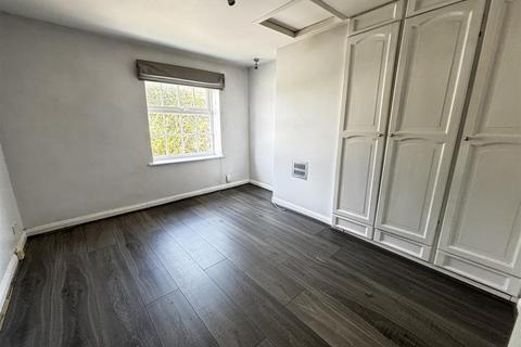2 bedroom semi-detached house for sale, MIDDLE ROAD, LEATHERHEAD, KT22