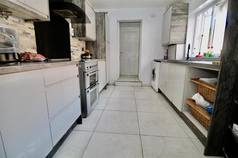 3 bedroom end of terrace house for sale, Wright Road, Birmingham B8