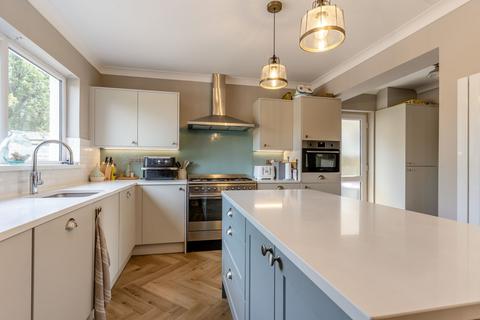 4 bedroom detached house for sale, Pentre Lane, Llantarnam, NP44