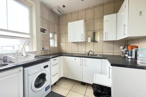6 bedroom end of terrace house to rent, Agar Grove, London NW1