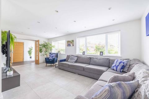 5 bedroom detached house for sale, Broom Hill, Stoke Poges SL2