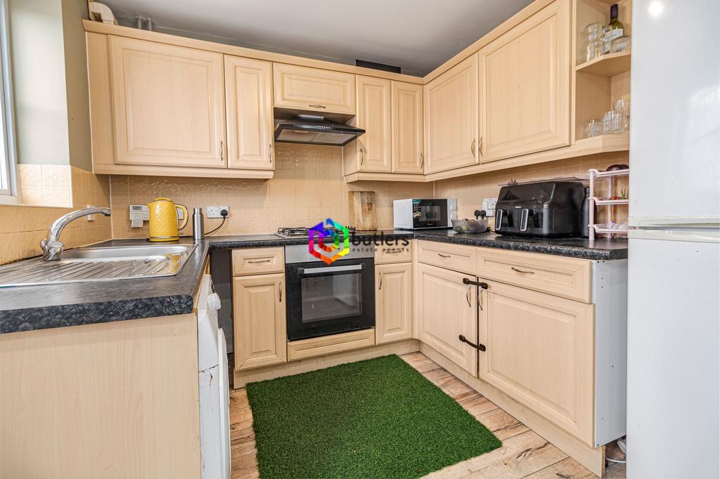 Myrtle Springs Drive, Sheffield, S12 - View 6