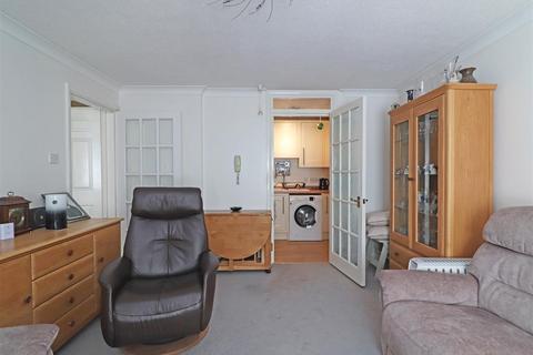 1 bedroom retirement property for sale, Wray Park Road, Reigate