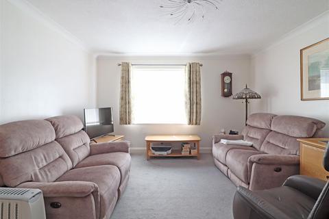 1 bedroom retirement property for sale, Wray Park Road, Reigate