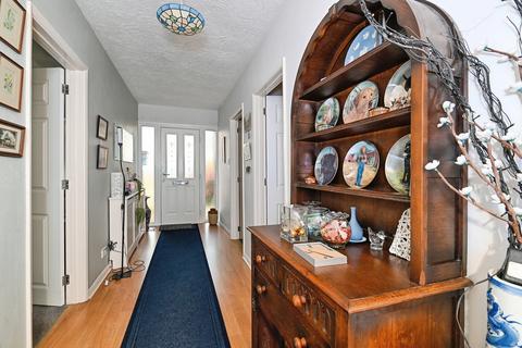 3 bedroom detached bungalow for sale, Cliff Gardens, Sheerness, ME12