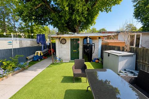 3 bedroom terraced house for sale, Steer Crescent, Newport, NP19