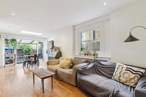 2 bedroom flat for sale, Beechdale Road, London SW2