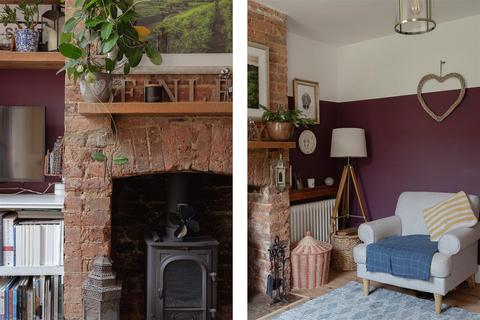 2 bedroom terraced house for sale, Lesbourne Road, Reigate