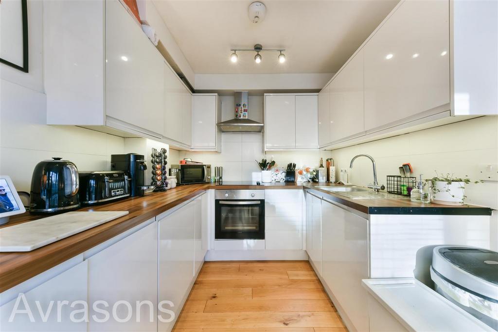Apartment in London - View 5