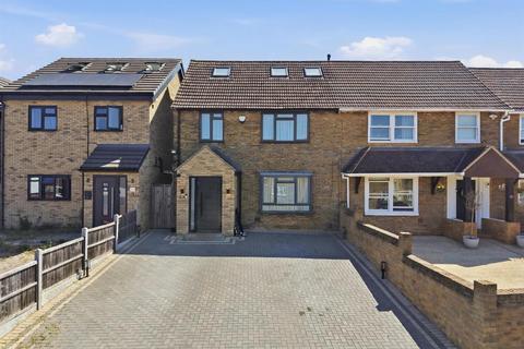 Quendon Drive, Waltham Abbey
