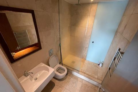 2 bedroom apartment to rent, William Jessop Way, Liverpool, L3