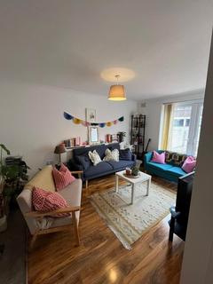 4 bedroom house to rent, Avis Square, Stepney, London, E1