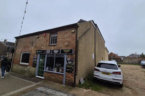 Retail property (high street) for sale, 15 Scarrots Ln Newport PO30 1JD