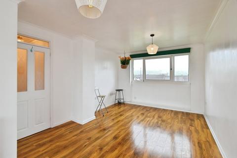undefined, Lluest, Swansea SA9