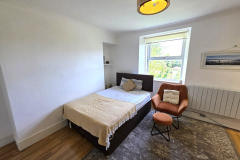 Studio to rent, Holburn Street, City Centre, Aberdeen, AB10