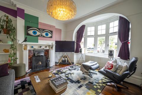 Hereford Road, Wanstead, London, E11