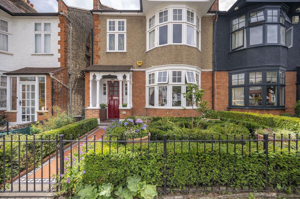 Detached house exterior, garden