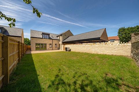 undefined, Andrews Drive, Marshfield SN14