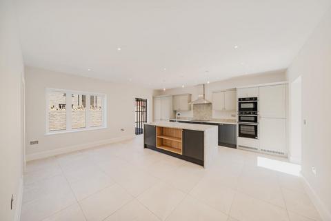 undefined, Andrews Drive, Marshfield SN14