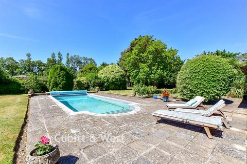 3 bedroom detached bungalow for sale, Duffield Lane, Woodmancote, Hampshire