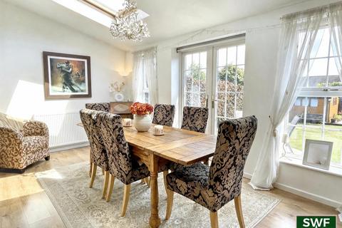 4 bedroom detached house for sale, Farrington Road, Wolverhampton