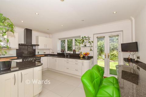 5 bedroom detached house for sale, Shuttle Close, Biddenden, Ashford, Kent