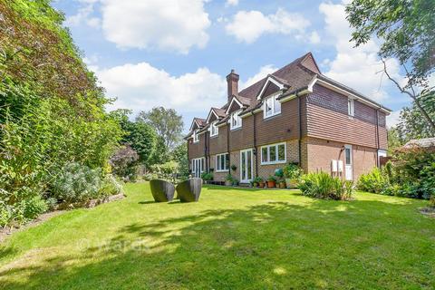 5 bedroom detached house for sale, Shuttle Close, Biddenden, Ashford, Kent