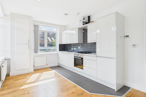 1 bed flat/apartment for rent in Lime Tree Way, Chineham, Basingstoke, RG24