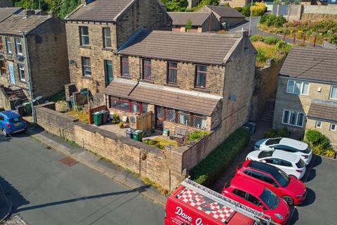 2 bedroom end of terrace house for sale, 182 LONGWOOD GATE, LONGWOOD, HUDDERSFIELD