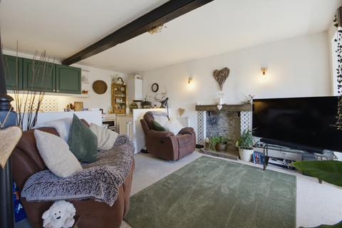 2 bedroom end of terrace house for sale, 182 LONGWOOD GATE, LONGWOOD, HUDDERSFIELD