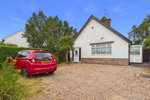 2 bedroom detached bungalow for sale, Long Lane, Upton, CH2