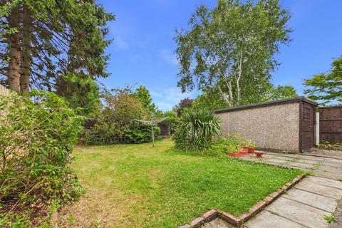 2 bedroom detached bungalow for sale, Long Lane, Upton, CH2