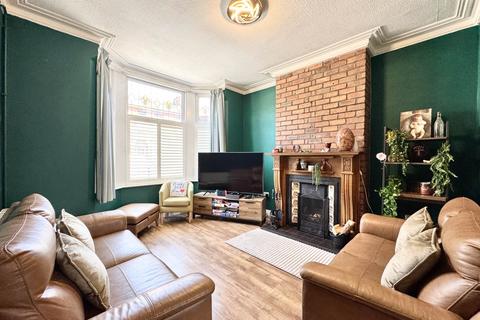 3 bedroom terraced house for sale, Dentons Green Lane, Dentons Green