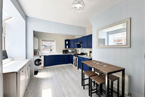 3 bedroom terraced house for sale, Dentons Green Lane, Dentons Green