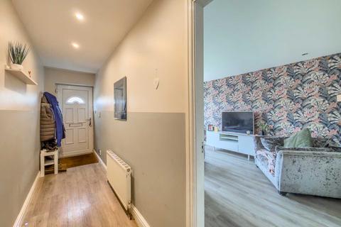 3 bedroom detached house for sale, Clarence Street, Gomersal