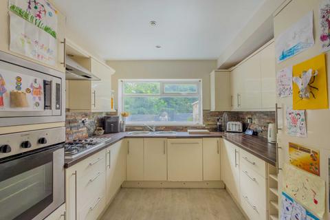3 bedroom detached house for sale, Clarence Street, Gomersal