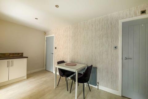 3 bedroom detached house for sale, Clarence Street, Gomersal