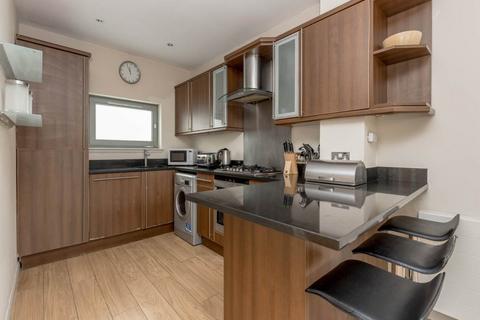 4 bedroom townhouse to rent, (158) Slateford Road, Edinburgh,