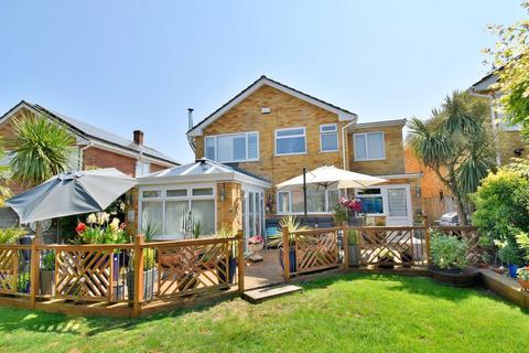 4 bedroom detached house for sale, Wollaton Road, Ferndown, BH22