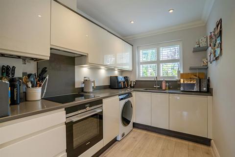 3 bedroom semi-detached house for sale, Fernbank Road, Ascot